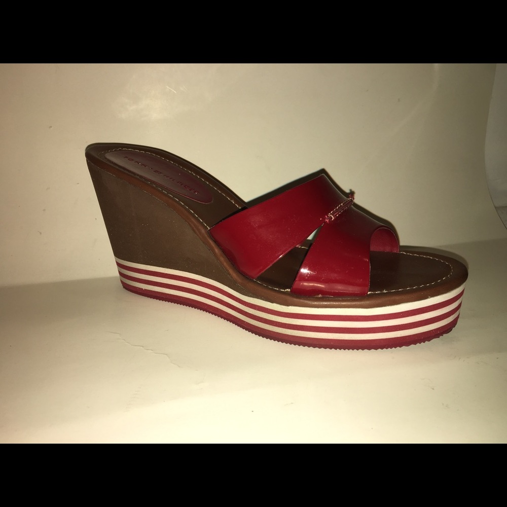 TOMMY HILFIGER Red Brick Wedge Sandal Platform 4”